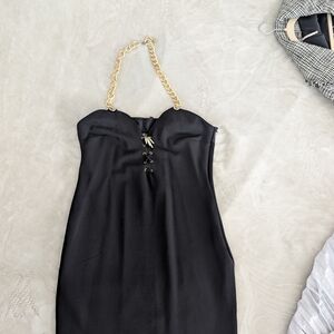 Elegant Black Strapless Dress with Gold Chain